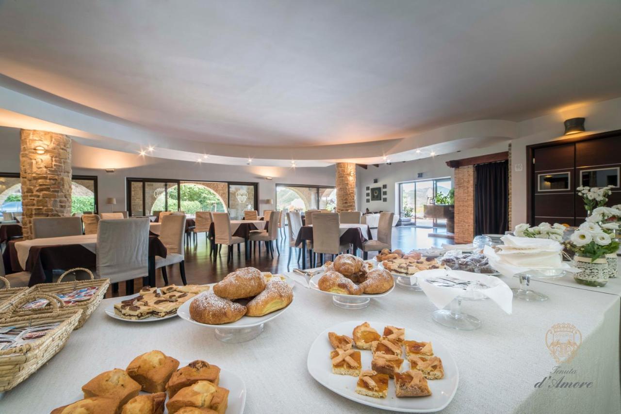 Tenuta D'Amore San Mango Piemonte Buitenkant foto